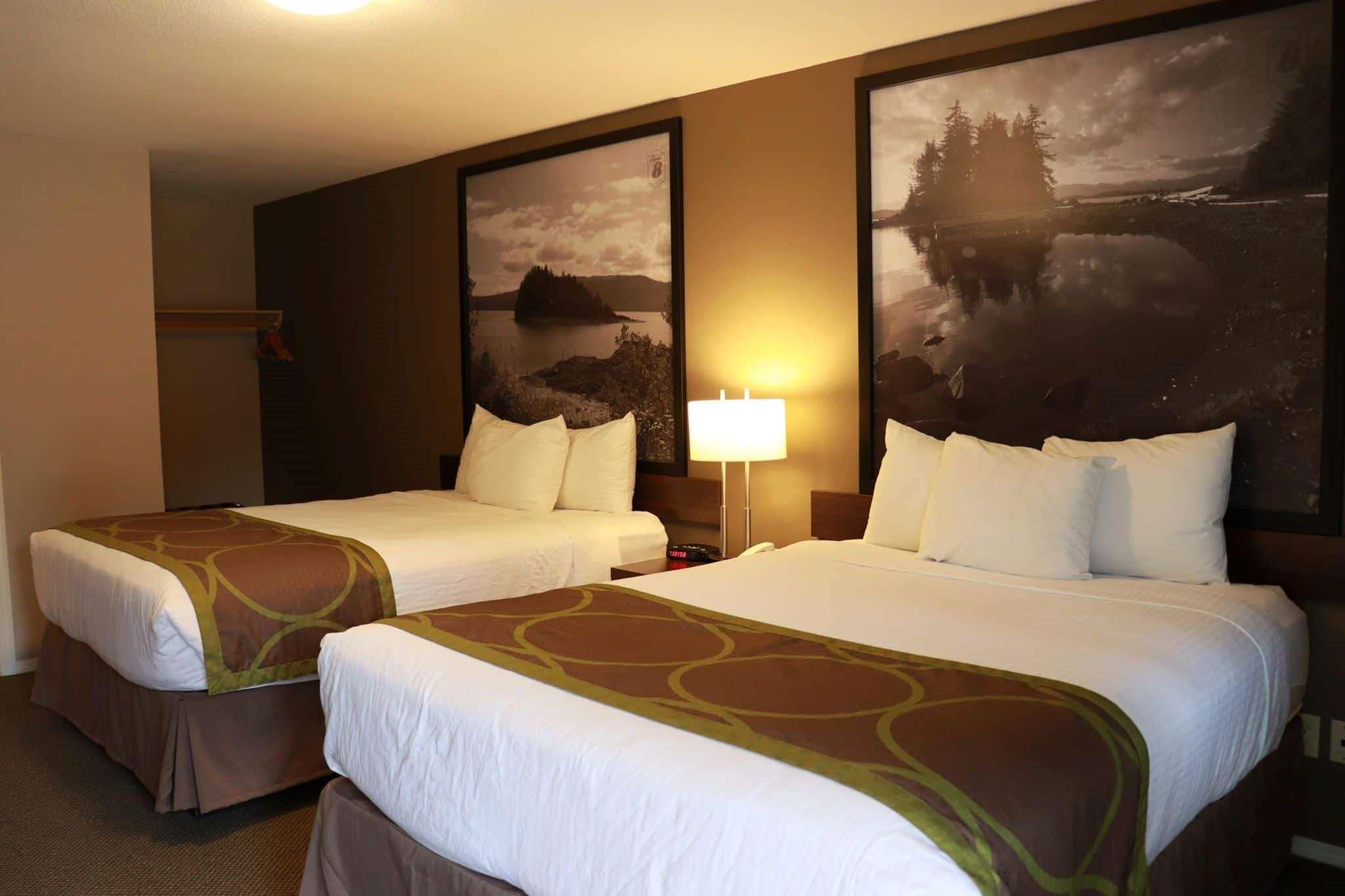 Super 8 By Wyndham Courtenay Ngoại thất bức ảnh
