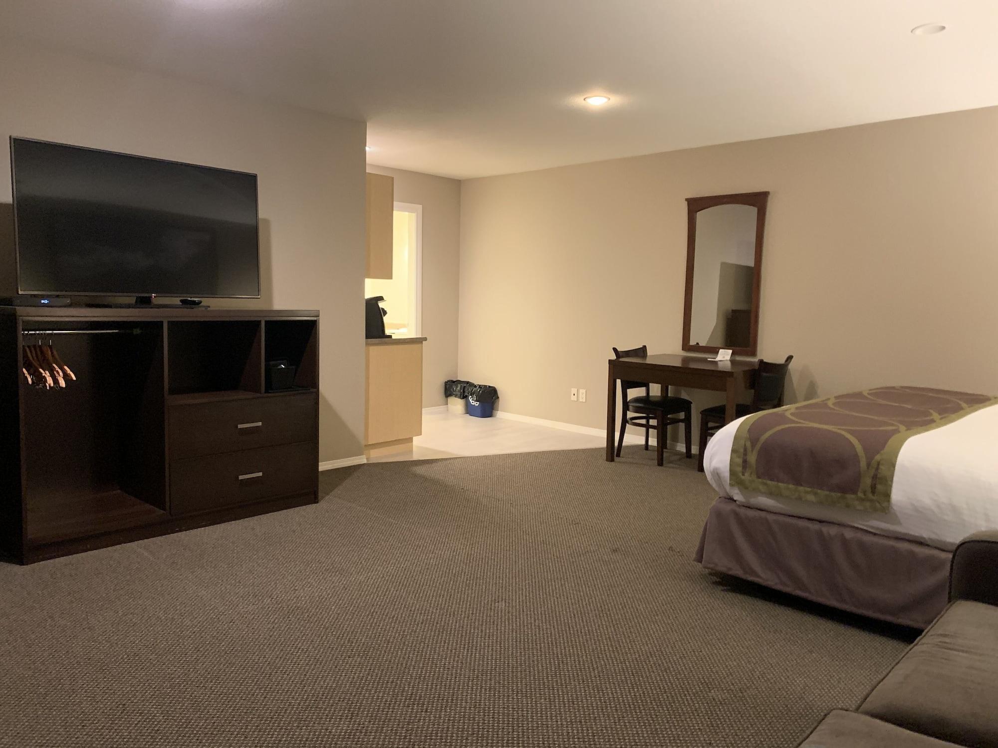 Super 8 By Wyndham Courtenay Ngoại thất bức ảnh